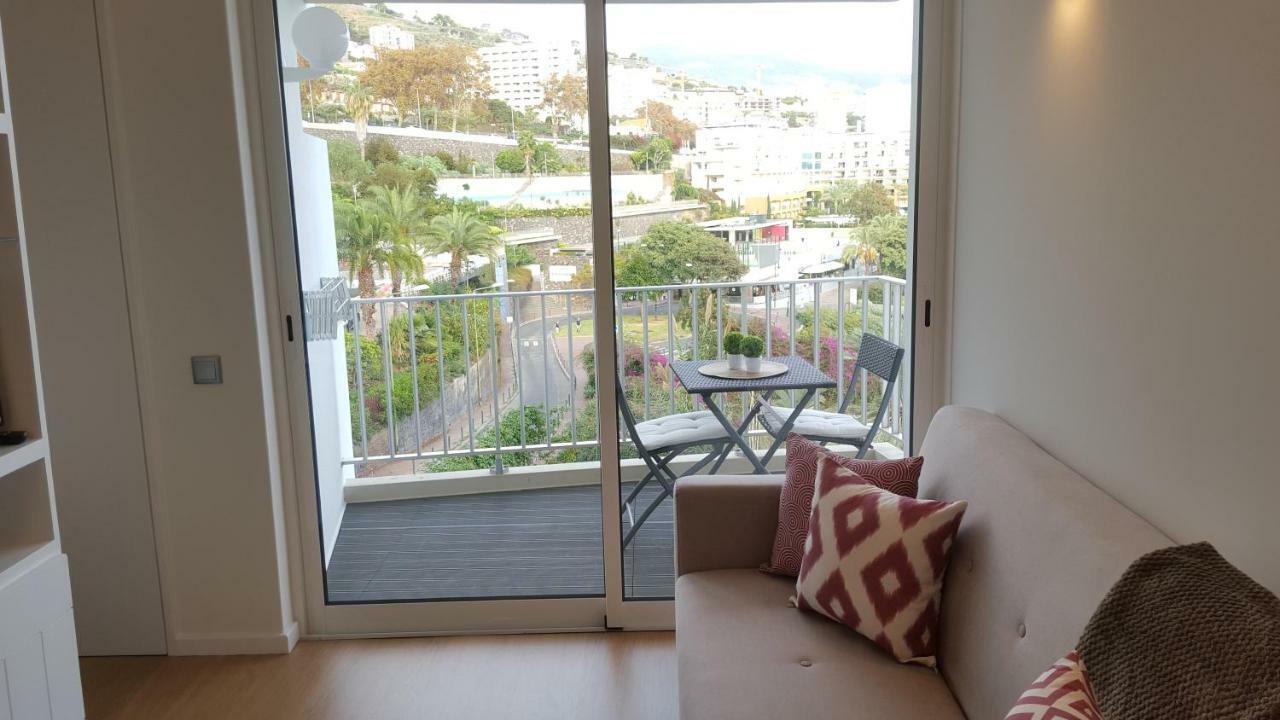 Apartamento Funchal Com Piscina Екстер'єр фото